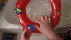 Надувной круг на шею для плавания красный Flipper (Флиппер)