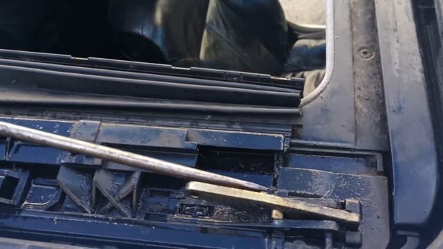 BMW E38 Поломка люка.