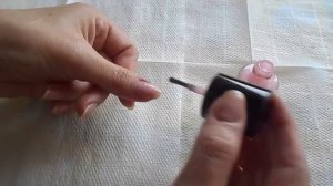 Лак для ногтей , нанесение в два слоя, без базы и покрытия.