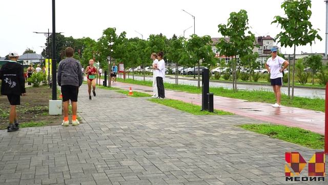 На территории городского пляжа «Две зари» проходит 6 летняя Спартакиада молодежи Кубани по триатлону смотреть онлайн