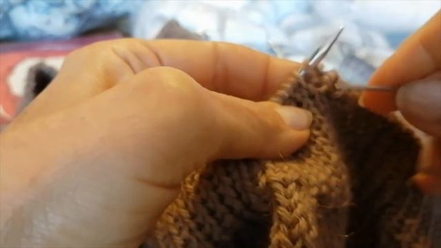 Итальянское эластичное закрытие резинки 1х1 иглой. Легко и просто. смотреть онлайн