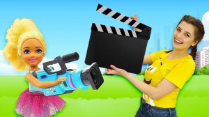 Маленькие Барби снимают кино - Смешные мультики Барби куклы для девочек