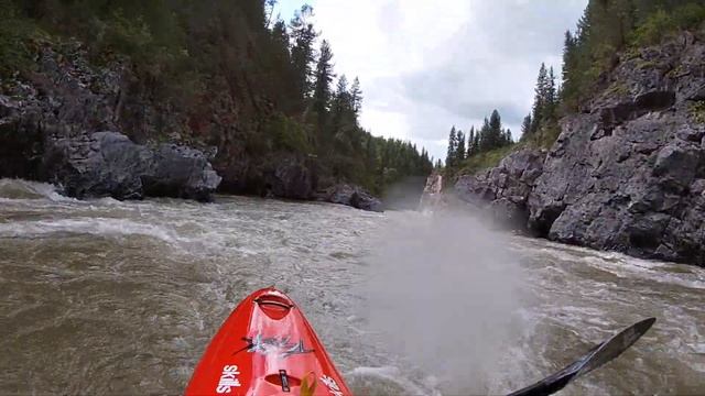 Upper Bashkaus - Саратанский каньон Башкауса по паводоковой воде на каяке смотреть онлайн