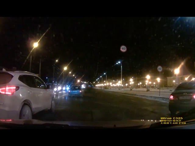 В Брянске сняли на видео ДТП на ровном месте