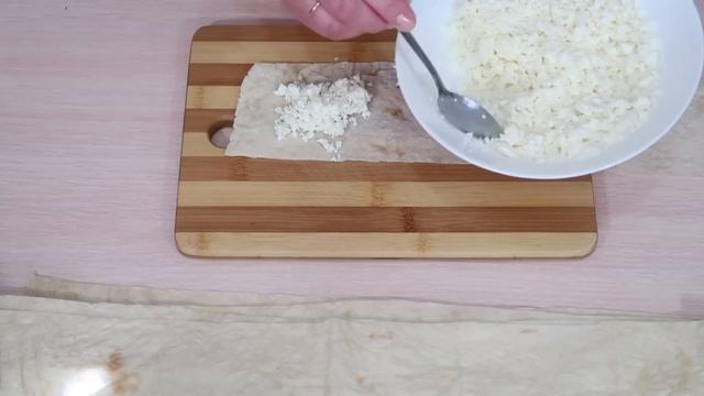 Треугольники из лаваша с творогом  Быстрый завтрак