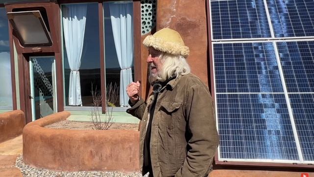 Дома из земли. Земляные корабли. Самодостаточные дома.