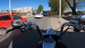 НА ТЯЖЕЛОМ КРУИЗЕРЕ ПО ПРОБКАМ.)ЕДУ НА БОЛЬШОМ МОТОЦИКЛЕ ПО ГОРОДУ(HONDA VTX 1800 cc)