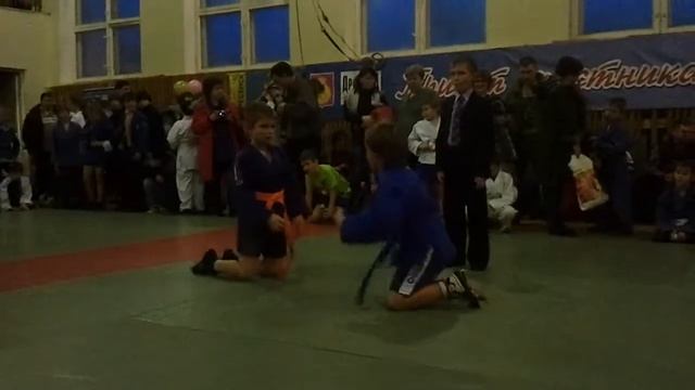 3-ий бой.mp4 смотреть онлайн