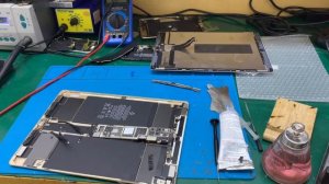 How to Remove iPad Pro 12.9 inch Battery A1584