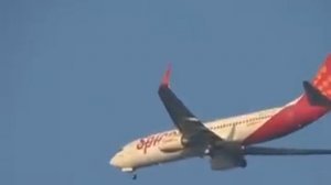 Spicejet 737 landing in Surat Gujarat