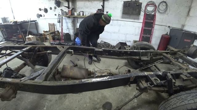 Подготовка УАЗа к новому виду заработка смотреть онлайн