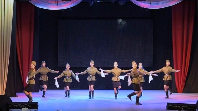 Танец Катюша  Katyusha dance  喀秋莎舞  カチューシャダンス  Katjuscha-Tanz
