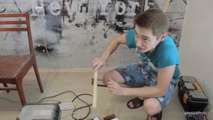 Гденьги. Монтажник натяжных потолков