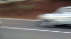 Машина катится в гору