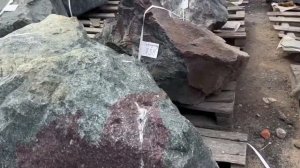 Выбор Валунов и природного камня на участок.