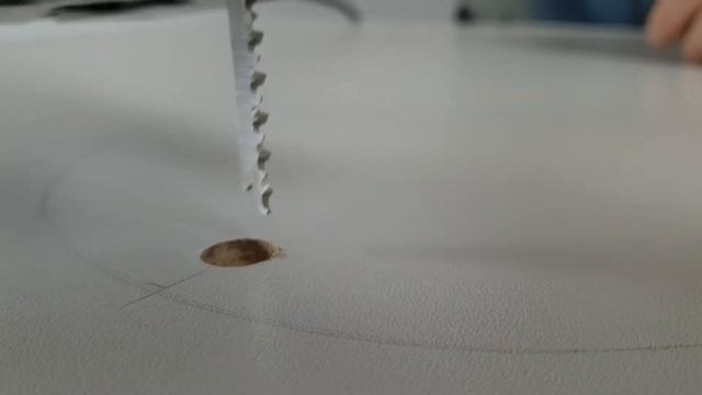 Установка встраиваемого пылесоса DustFREE в стол