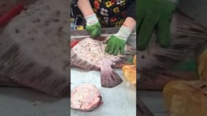 Как чистить камбалу