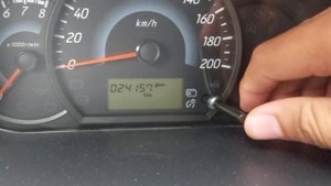 How to Reset the Wrench Icon on your Mitsubishi Mirage - Simple Tutorial