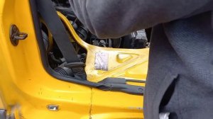 HYUNDAI GRACE minibus chassis and engine number location
