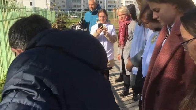 Посадка пирамидальных тополей, школа №41, Набережные Челны, Татарстан смотреть онлайн