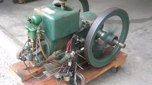 HIT & MISS GAS ENGINE McCormick-Deering Part 1 tubalcain