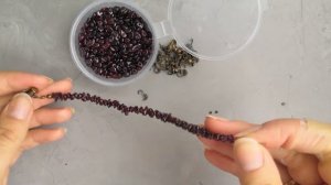 Собираем простой браслет из крошки граната