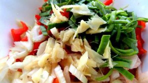 Рисовая вермишель с овощами и курицей