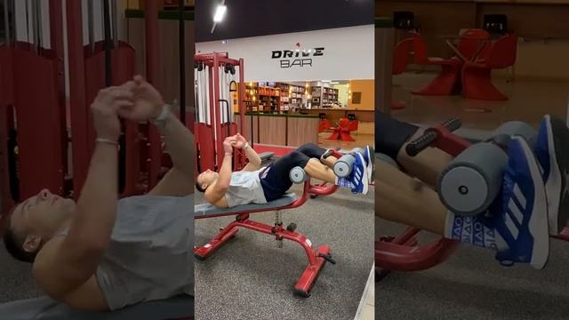Скручивания на пресс на скамье