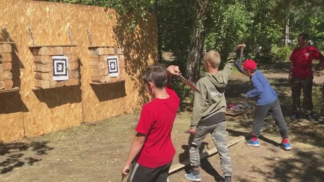 2020.08.22. Соревнования по спортивному метанию ножа в парке Ямного.