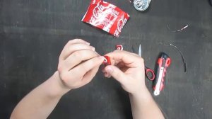 Лайфхак как сделать свисток из алюминиевой банки Coca Cola своими руками в домашних условиях Свист