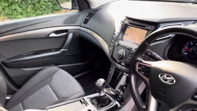 2014 Hyundai I40 1.7 CRDi BLUEDRIVE Style Estate - SAT NAV + REV CAM + PRIVACY смотреть онлайн