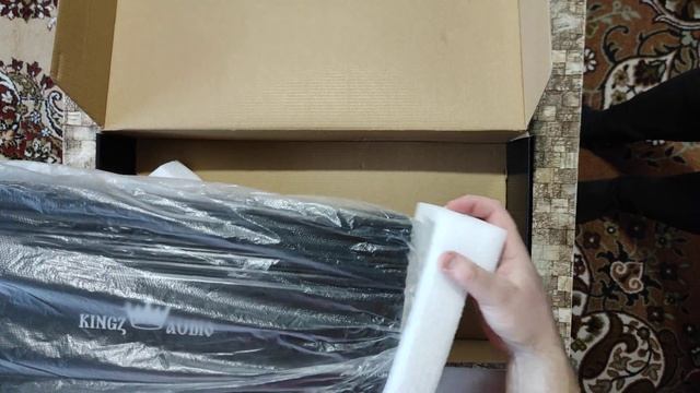 Kingz Audio tsr 2000 Распаковка,фото кишков на заставке!!! смотреть онлайн