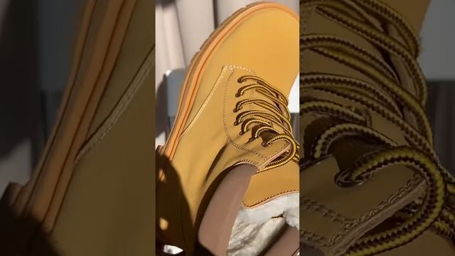 Ботинки на шнуровке в стиле Тимбалендов. Ссылка в закрепе. смотреть онлайн