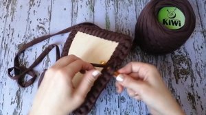 Корзина с ровными, острыми углами, с деревянным донышком. Как обвязать донышко без отрезания нити.