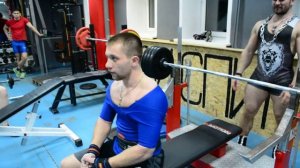 Чугуров Сергей. Жим лёжа в однослойной экипировке 220 кг. Собственный вес 73 кг