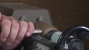 Кулон из эпоксидки на токарном станке