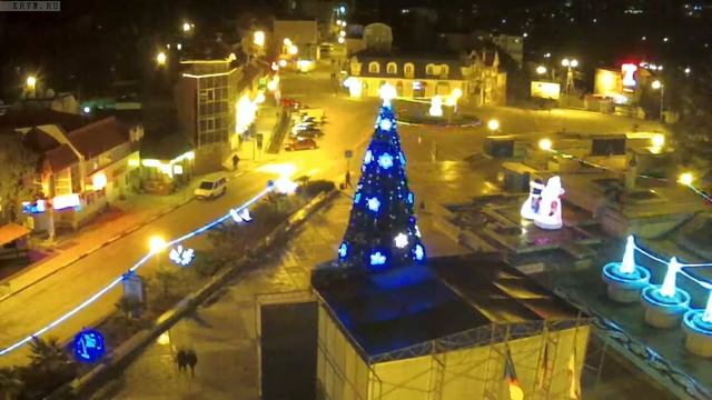 Вебкамера "Площадь Советская". Запись 25.12.2017 22:00:05 смотреть онлайн