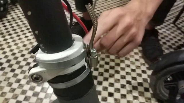 КАК УБРАТЬ ЛЮФТ НА XIAOMI M365 | Инструкция смотреть онлайн