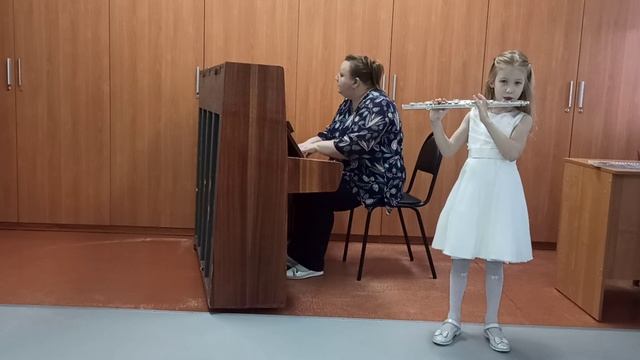 Щепелина Марина, 6 лет подг.класс И.Шильцева Веселый дятел смотреть онлайн