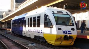 Изучаем поезда и железнодорожный транспорт для детей . Обучающее видео про железную дорогу 2