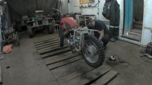 Часть 3 ИЖ Юпитер 5 переделка под кроссовый мотоцикл