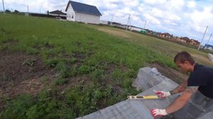 Как ВЫРОВНЯТЬ цоколь БЛОКОМ не применяя КИРПИЧА!