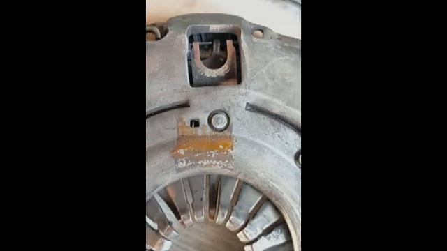 Сцепление старое и новое, SACHS/ VALEO для Opel Astra K, B16DTU/B16DTE/B16DTH/1.6CDTi и др. смотреть онлайн