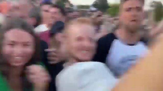 Fender Bender - London 2022 смотреть онлайн