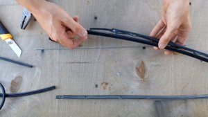 Замена резинок на дворниках.