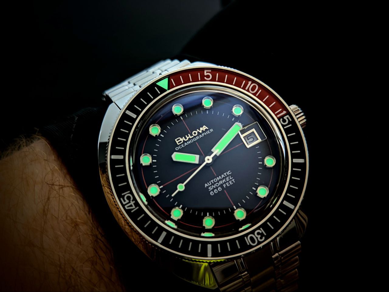 Bulova oceanographer. Cave Dweller мод. Cave Dweller Mod 1.16.5. Bulova Computron 1977.