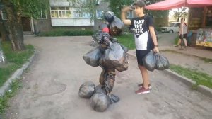 ПРАНК ЧЕЛОВЕК МУСОР РОЗЫГРЫШ НАД ЛЮДЬМИ