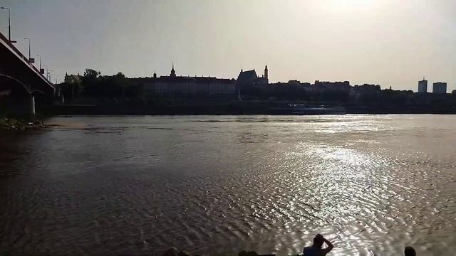 Река "Висла" , Варшава , Польша ?? смотреть онлайн