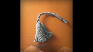 Как сделать закладку из ниток