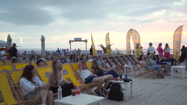 Кинотеатр у моря. Кино у моря. Джаз у моря. Открытый кинотеатр Сочи. Пляж Сочифорния.